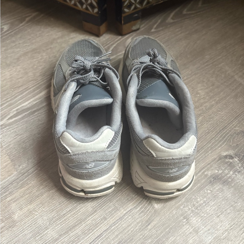 Gray Athletic Sneakers New Balance - Picture 3 of 10